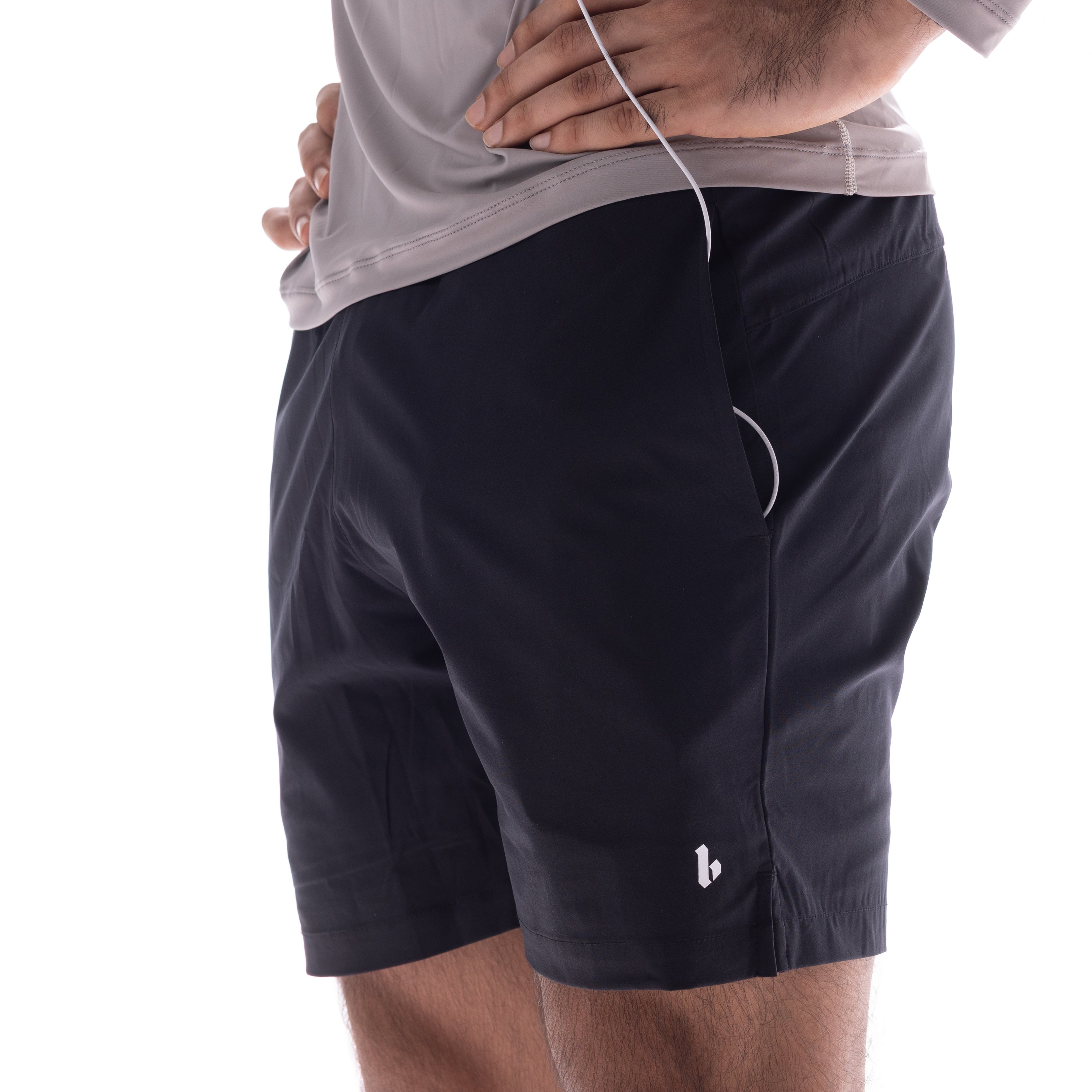Sync Shorts 5" Black