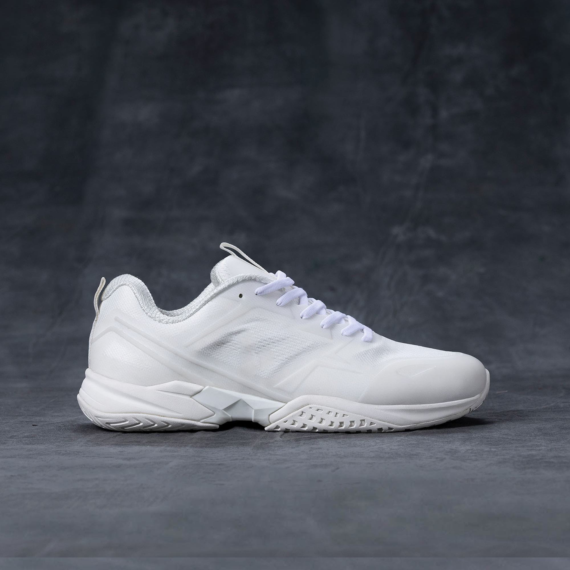 Court [V1 Edition] Triple White