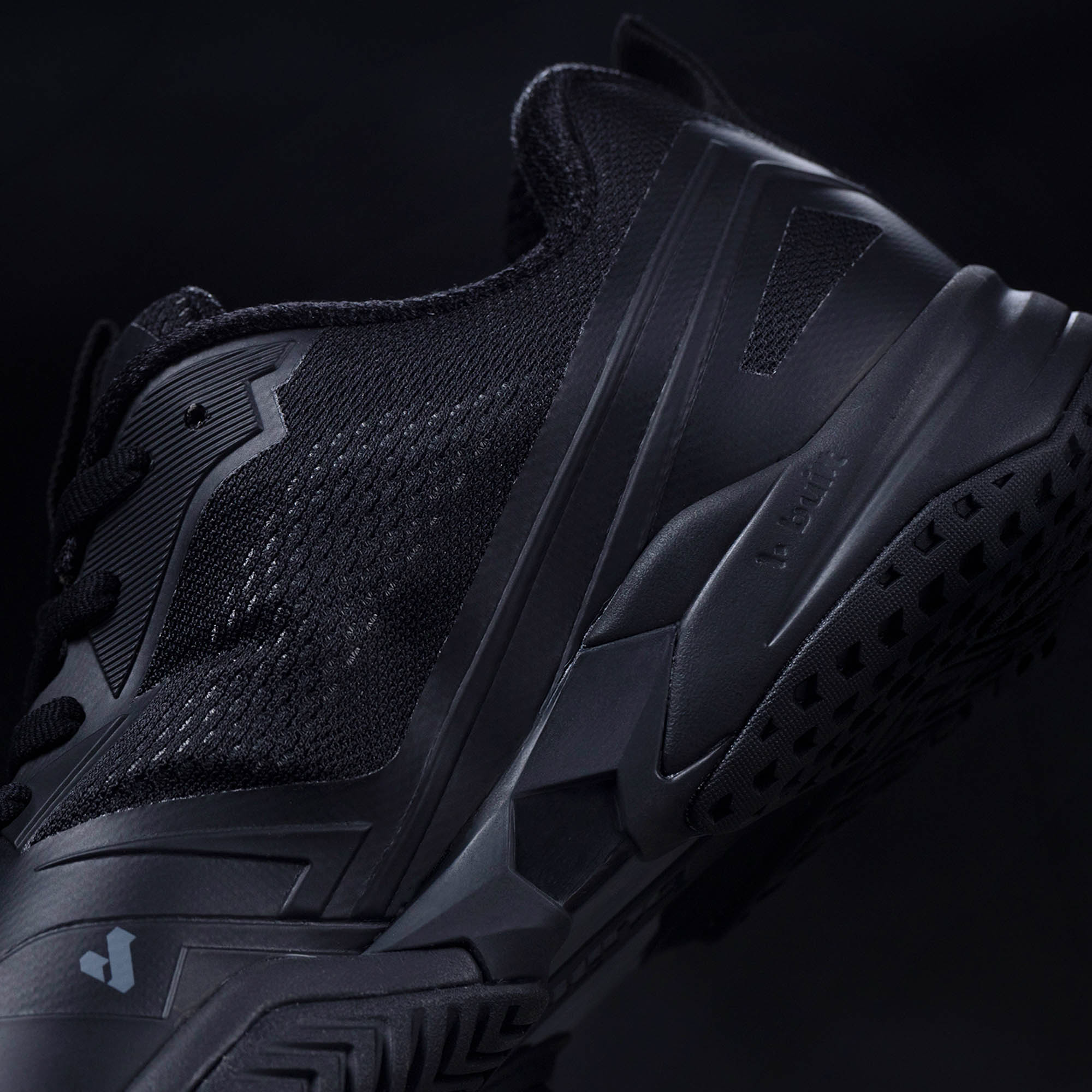 Court [V1 Edition] Triple Black