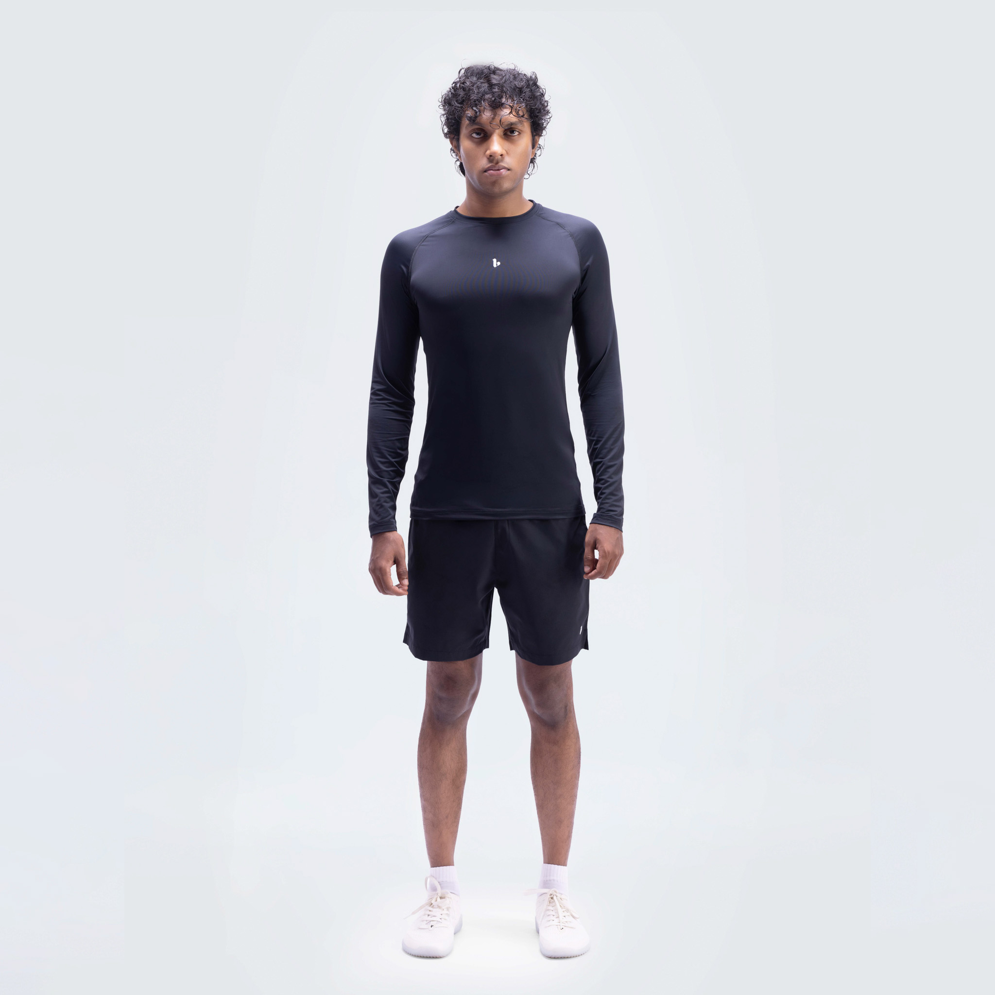 Sync Shorts 5" Black