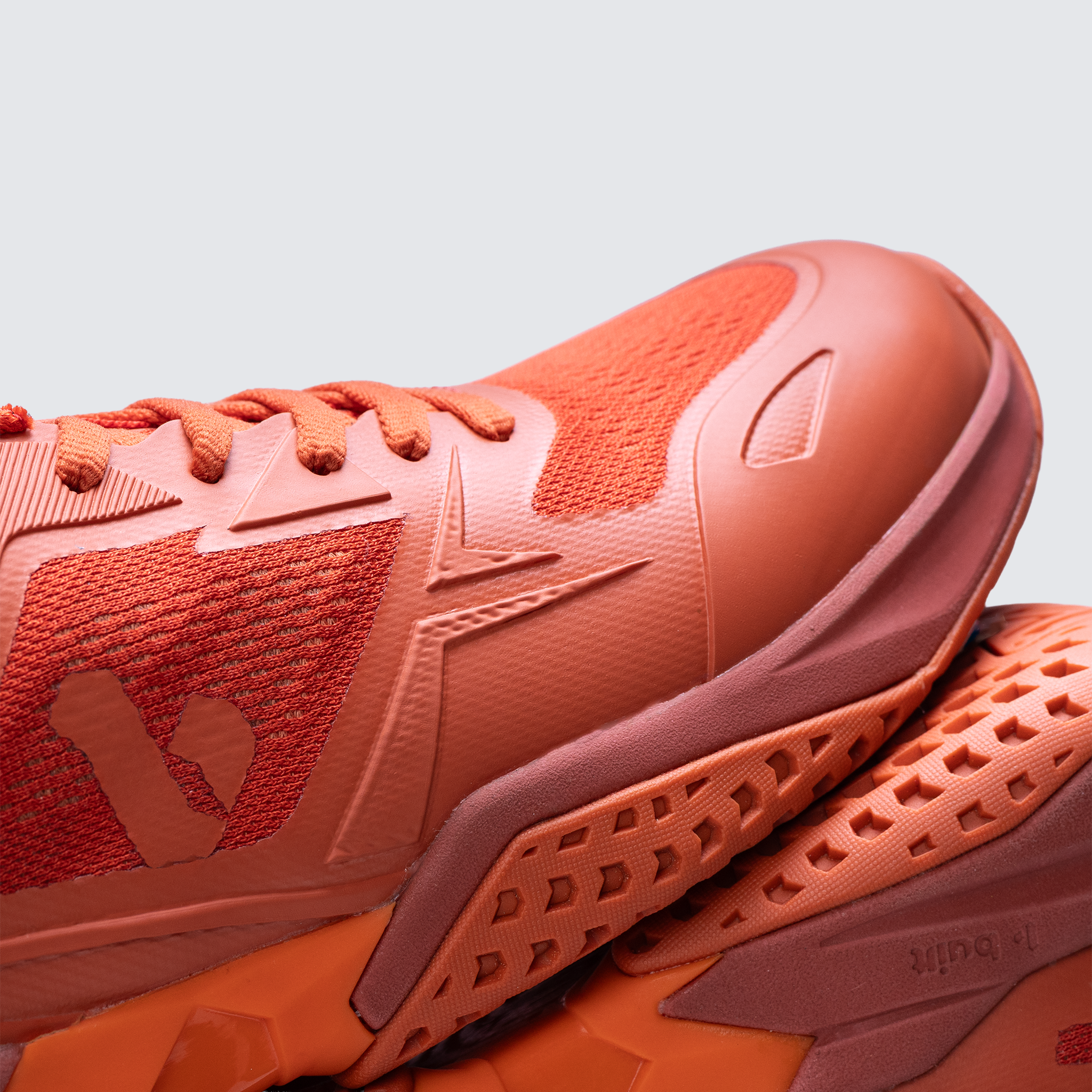 Court Shoe V1 Triple Red