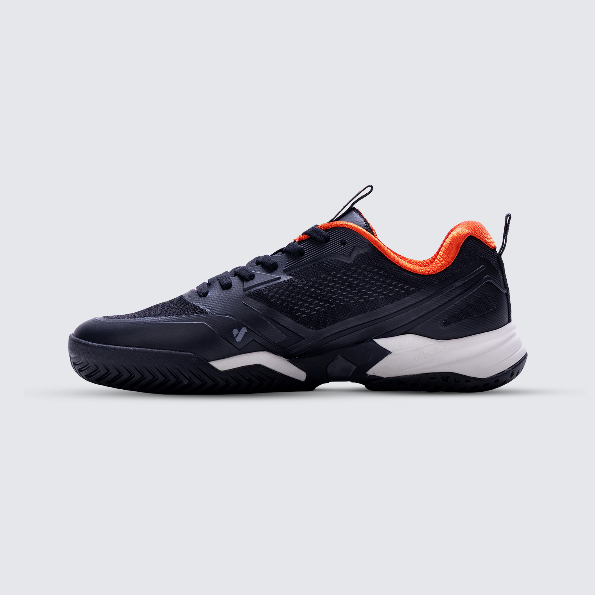 Court Shoe V1 Black/Red