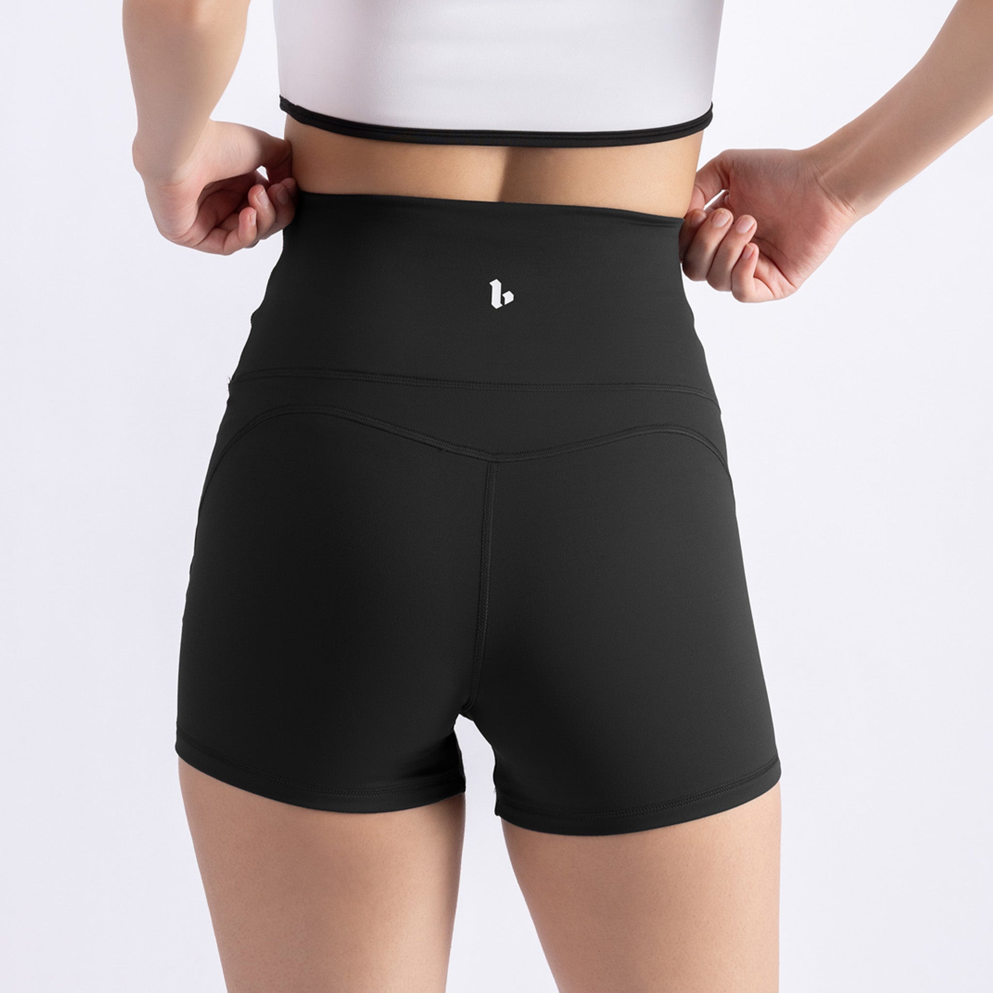 Mould Shorts Black